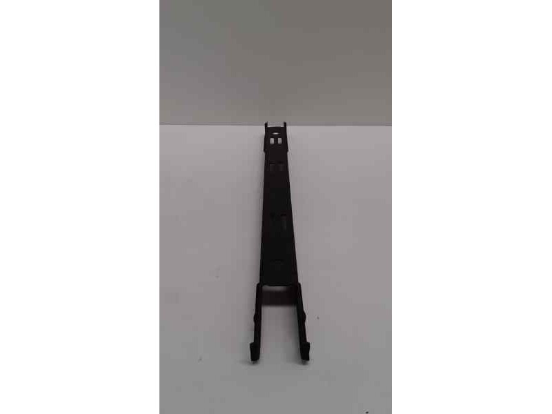 Recambio de brazo suspension inferior trasero derecho para volvo s80 berlina 2.4 d referencia OEM IAM D5244T 39682 