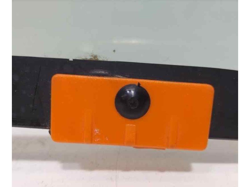 Recambio de luna trasera izquierda para nissan terrano/terrano.ii (r20) se (5-ptas.) referencia OEM IAM TD27TI 85676 