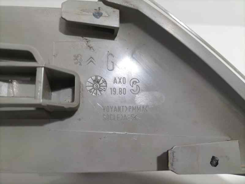 Recambio de piloto delantero izquierdo para citroën xantia berlina 2.0 hdi sx referencia OEM IAM 630369 80219 