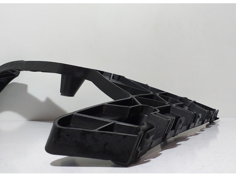 Recambio de molduras traseras para audi q5 (8r) 2.0 tdi (125kw) referencia OEM IAM 8R0807453C 64629 