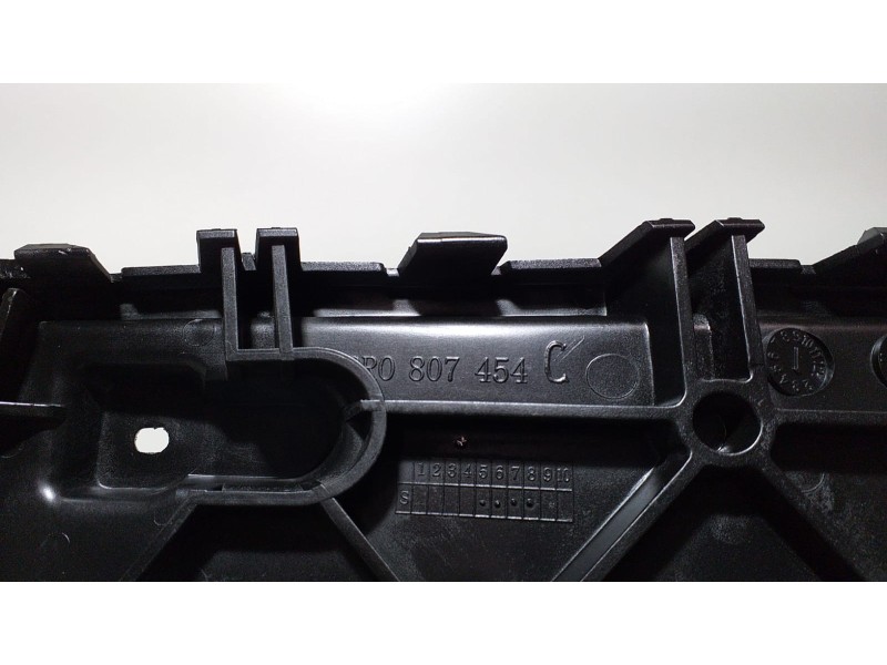 Recambio de molduras traseras para audi q5 (8r) 2.0 tdi (125kw) referencia OEM IAM 8R0807454C 64630 