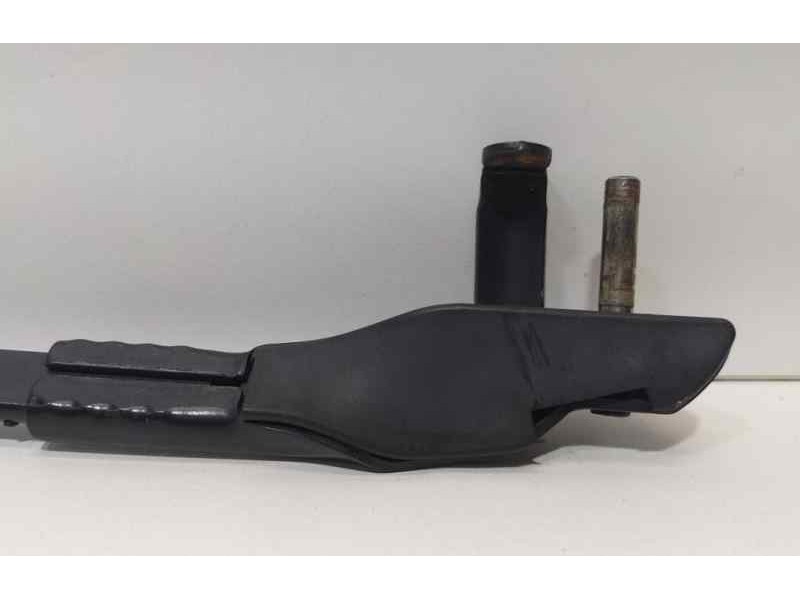 Recambio de brazo limpia delantero izquierdo para mercedes-benz clase e (w211) berlina e 270 cdi (211.016) referencia OEM IAM A2