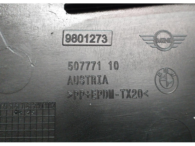 Recambio de molduras traseras para mini countryman (r60) cooper referencia OEM IAM 9801273 52760 