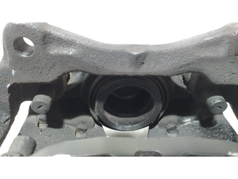 Recambio de pinza freno delantera izquierda para audi q5 (8r) 2.0 tdi (125kw) referencia OEM IAM 8R0105K 64720 