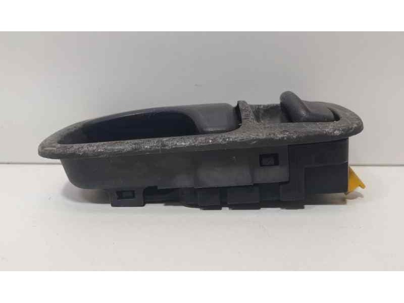 Recambio de maneta interior delantera izquierda para nissan terrano/terrano.ii (r20) se (5-ptas.) referencia OEM IAM 8067190J00 