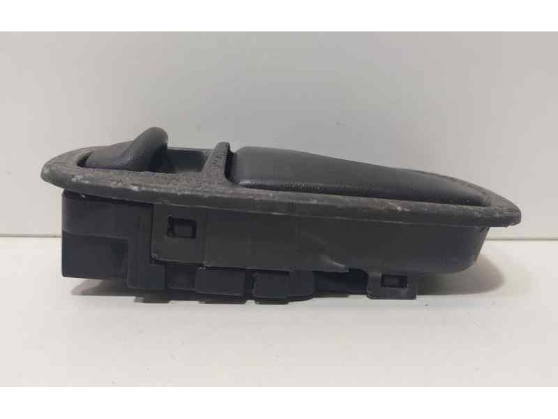 Recambio de maneta interior delantera izquierda para nissan terrano/terrano.ii (r20) se (5-ptas.) referencia OEM IAM 8067190J00 