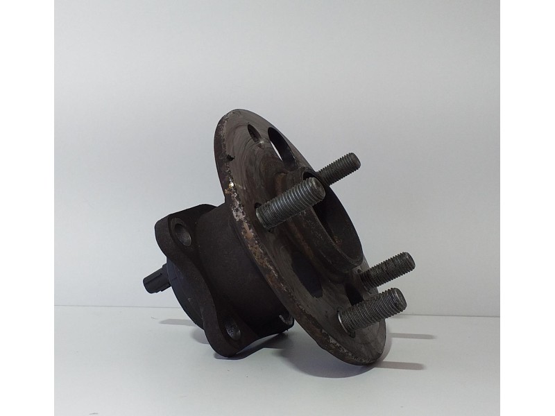 Recambio de buje para toyota auris business referencia OEM IAM 1ND 73282 R