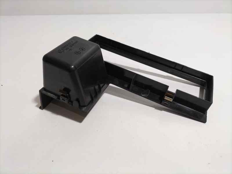 Recambio de moldura para volkswagen touran (1t2) edition referencia OEM IAM 1T0858373C 80292 R