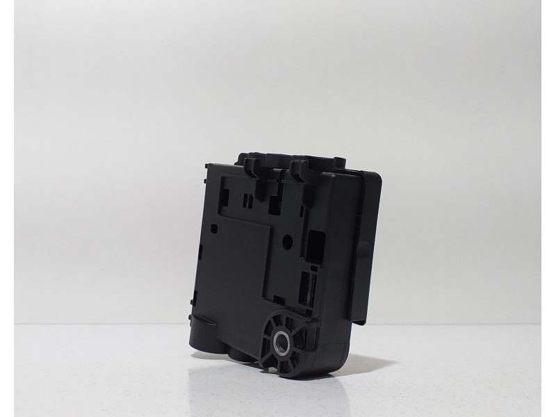 Recambio de caja reles / fusibles para audi q5 (8r) 2.0 tdi (125kw) referencia OEM IAM 8K0937517 64749 