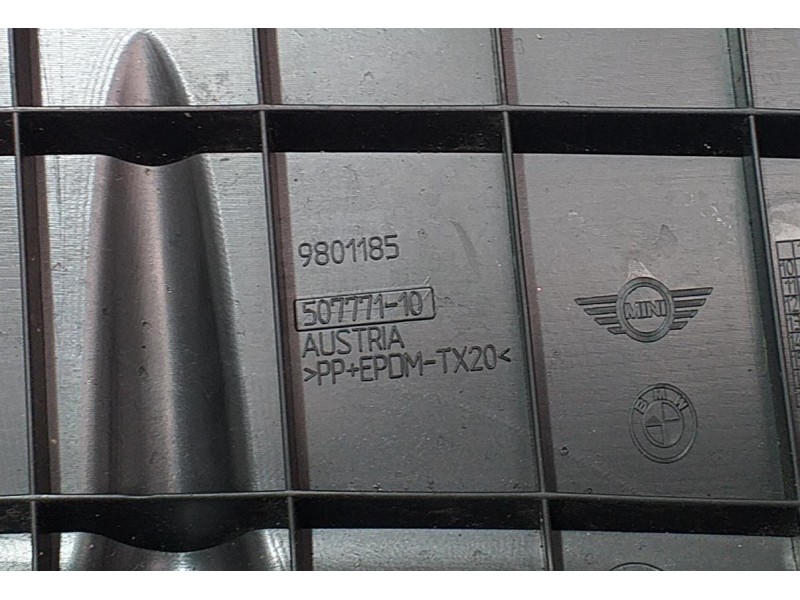 Recambio de guarnecido porton trasero para mini countryman (r60) cooper referencia OEM IAM 9801185 52776 