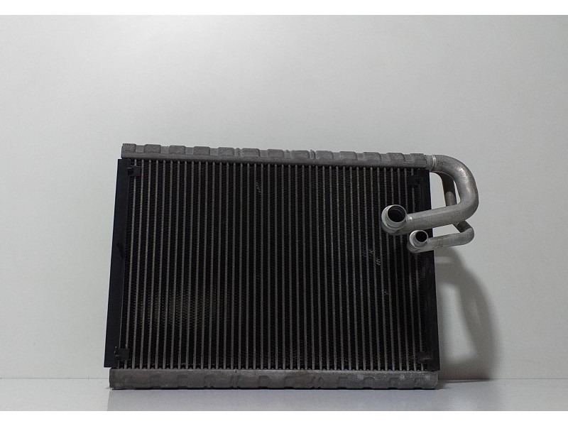 Recambio de evaporador aire acondicionado para audi q5 (8r) 2.0 tdi (125kw) referencia OEM IAM H1392009 64790 