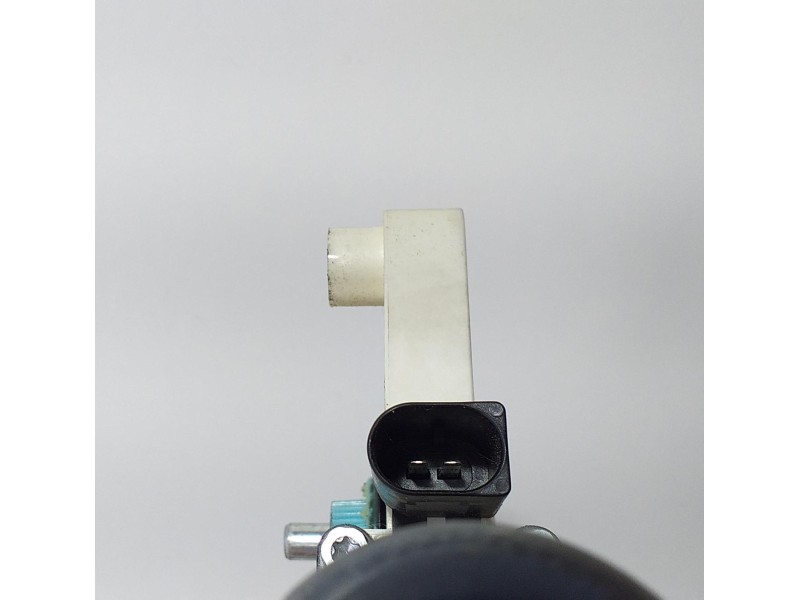 Recambio de motor elevalunas delantero derecho para mercedes-benz clase b (w245) 200 cdi (245.208) referencia OEM IAM A169820164