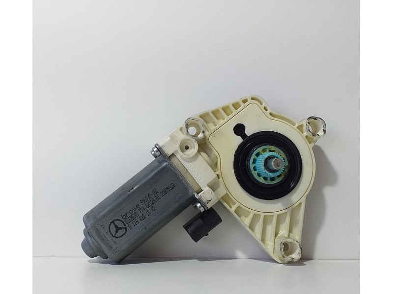 Recambio de motor elevalunas delantero derecho para mercedes-benz clase b (w245) 200 cdi (245.208) referencia OEM IAM A169820164
