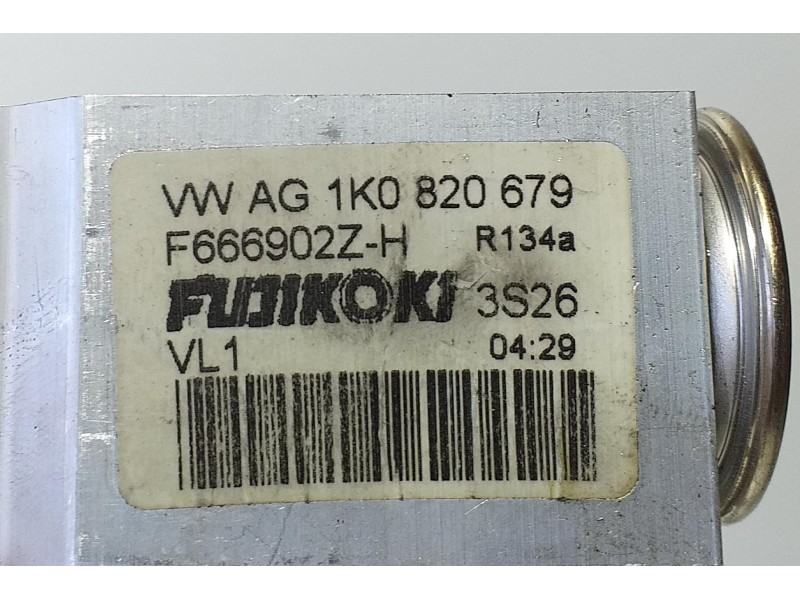 Recambio de valvula expansion para volkswagen golf vi (5k1) 1.6 tdi referencia OEM IAM 1K0820679 73323 R