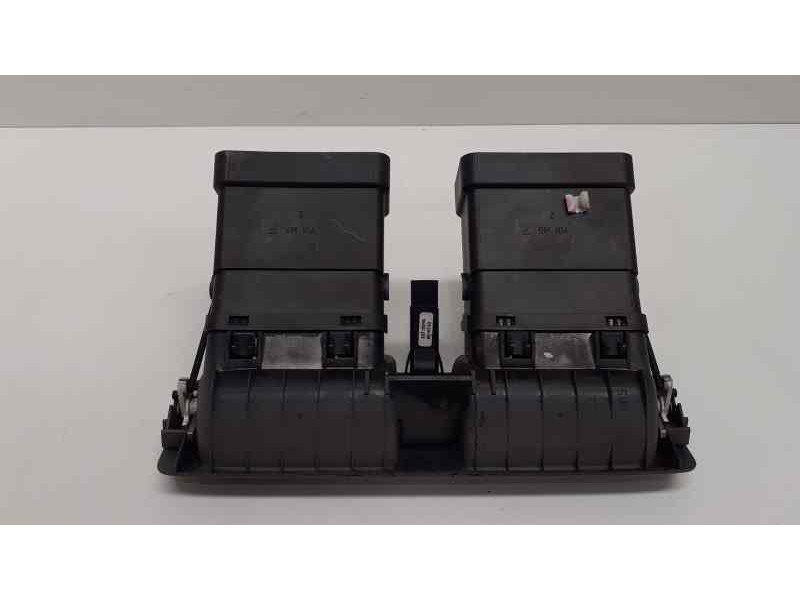 Recambio de rejilla aireadora para volvo s40 berlina 2.0 d summum referencia OEM IAM 30739296 39882 