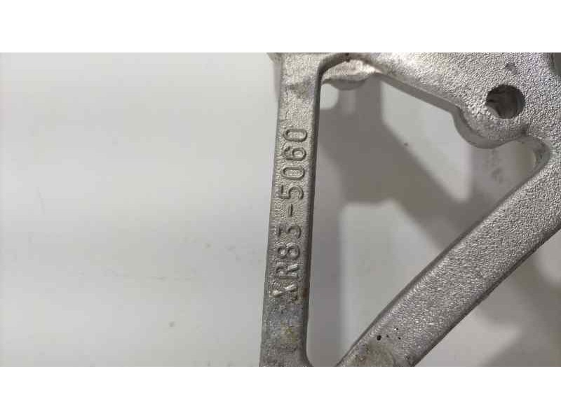 Recambio de soporte motor para jaguar s-type referencia OEM IAM XR835060 82427 