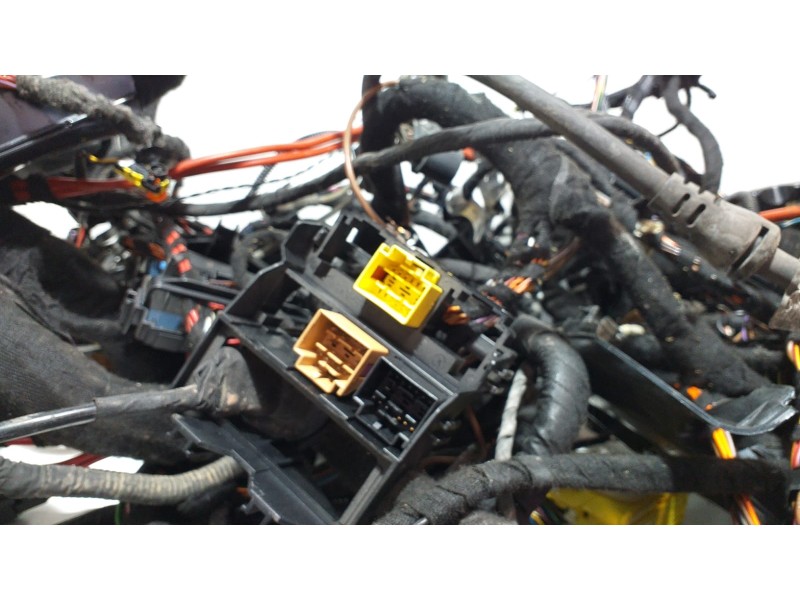 Recambio de caja reles / fusibles para audi q5 (8r) 2.0 tdi (125kw) referencia OEM IAM CAHA 64812 