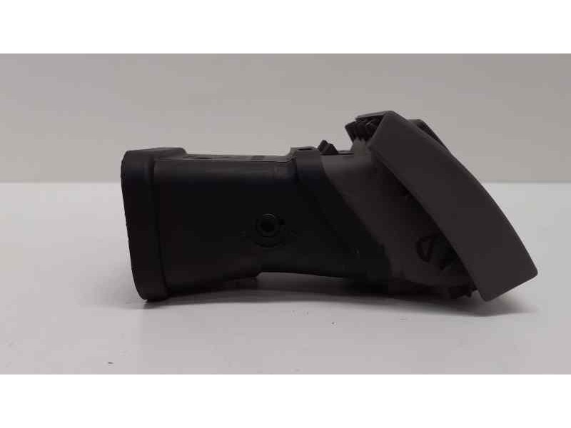 Recambio de rejilla aireadora para volvo s40 berlina 2.0 d summum referencia OEM IAM Y01102 39883 