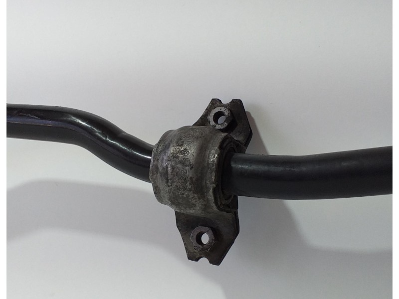 Recambio de barra estabilizadora delantera para volkswagen golf vii lim. advance bluemotion referencia OEM IAM CLH 73354 R