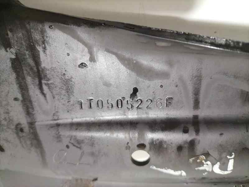 Recambio de brazo suspension inferior trasero derecho para volkswagen touran (1t2) edition referencia OEM IAM 1T0505226F 80438 R