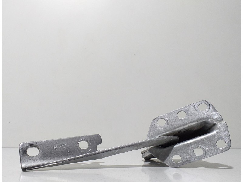 Recambio de capot para daihatsu feroza f-300 referencia OEM IAM HD 64848 