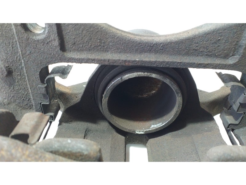 Recambio de pinza freno delantera derecha para kia sportage concept 4x2 referencia OEM IAM 581902SA70 73368 R