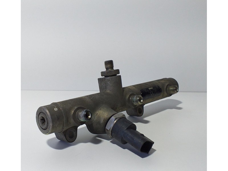 Recambio de rampa inyectora para volkswagen touareg (7la) tdi v6 referencia OEM IAM 059130089D 73389 R