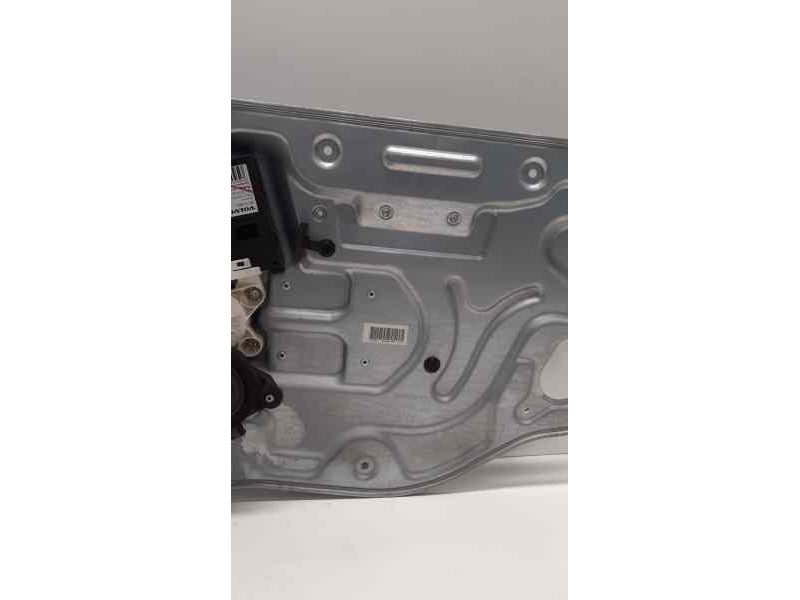 Recambio de elevalunas delantero derecho para volvo s40 berlina 2.0 d summum referencia OEM IAM 8679081 39917 