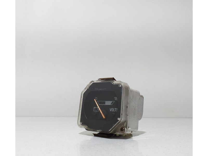 Recambio de reloj para daihatsu feroza f-300 referencia OEM IAM 83630-87602 64868 