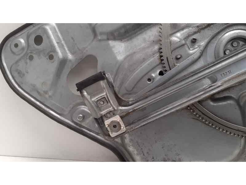 Recambio de elevalunas trasero derecho para volvo s40 berlina 2.0 d summum referencia OEM IAM 8679083 39918 