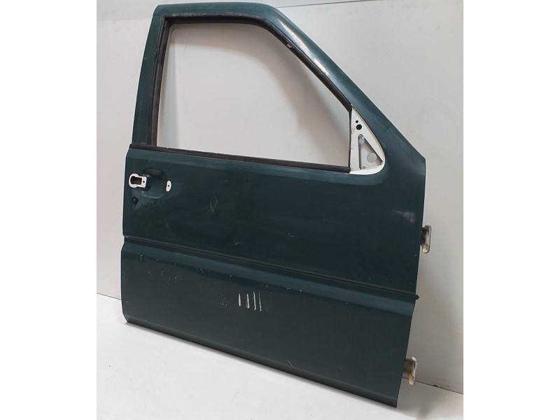 Recambio de puerta delantera derecha para nissan terrano/terrano.ii (r20) aventura referencia OEM IAM TD27TI 73416 