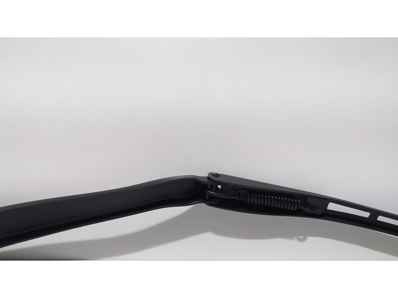 Recambio de brazo limpia delantero izquierdo para bmw serie 3 coupe (e92) 320d referencia OEM IAM 61617171639 64936 