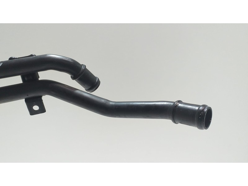 Recambio de tubo para porsche cayenne (typ 9pa) s referencia OEM IAM 7L5122073 53005 