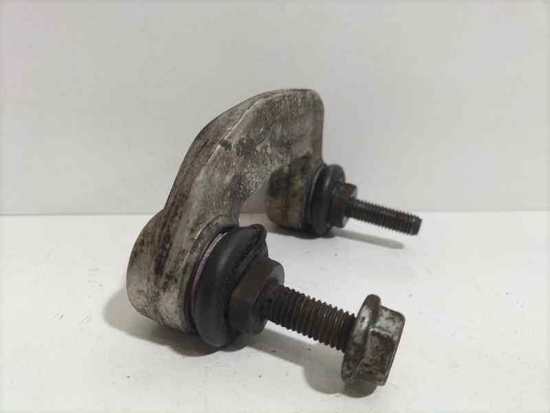 Recambio de bieleta estabilizadora delantera derecha para volkswagen passat berlina (3b2) comfortline referencia OEM IAM 4D04113