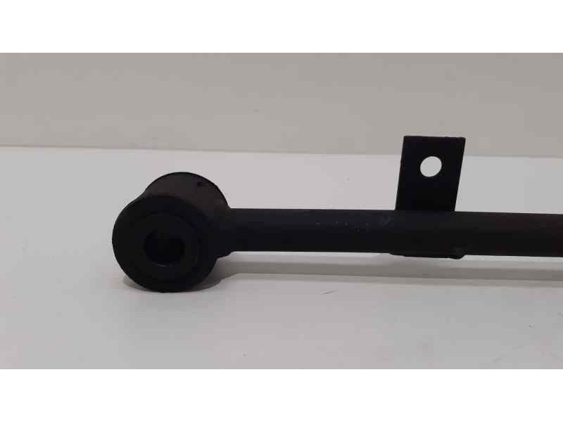 Recambio de brazo suspension superior trasero izquierdo para nissan x-trail (t30) comfort referencia OEM IAM  39968 