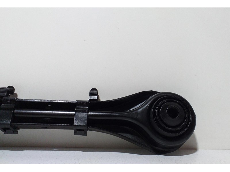Recambio de brazo suspension superior trasero izquierdo para bmw serie 3 coupe (e92) 320d referencia OEM IAM 33326777980 64986 