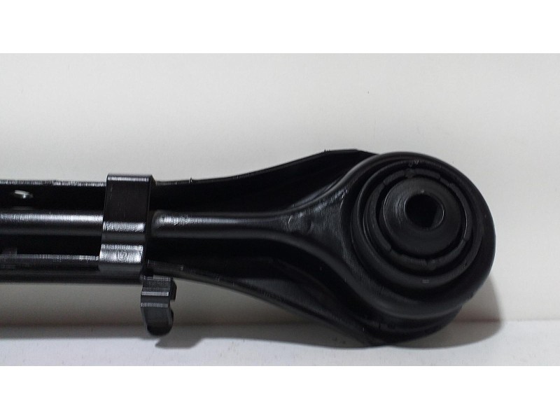 Recambio de brazo suspension superior trasero derecho para bmw serie 3 coupe (e92) 320d referencia OEM IAM 33326777980 64987 