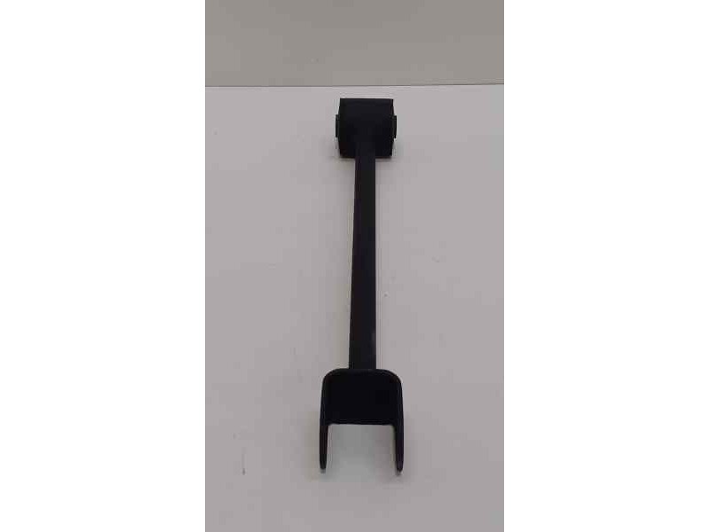 Recambio de brazo suspension inferior trasero izquierdo para nissan x-trail (t30) edition elegance referencia OEM IAM 55121EQ000