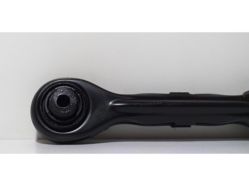 Recambio de brazo suspension superior trasero derecho para bmw serie 3 coupe (e92) 320d referencia OEM IAM 33326765425 64988 