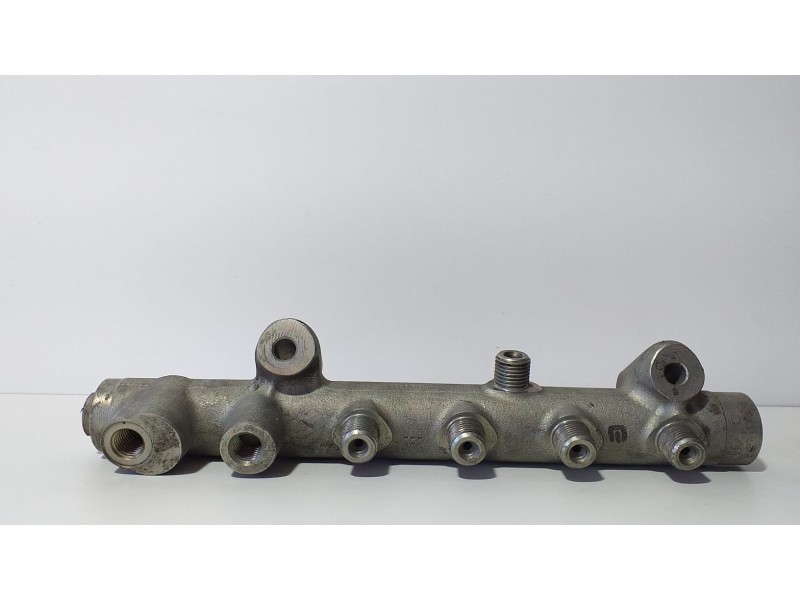 Recambio de rampa inyectora para opel astra h berlina cosmo referencia OEM IAM 0445214049 73448 R Recambio de rampa inyectora para opel astra h berlina cosmo referencia OEM IAM 0445214049 73448 R