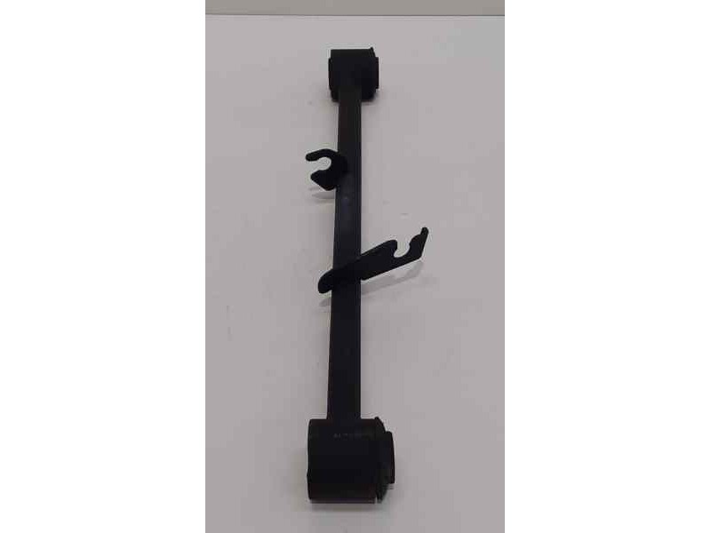 Recambio de brazo suspension inferior trasero derecho para nissan x-trail (t30) comfort referencia OEM IAM  39972 