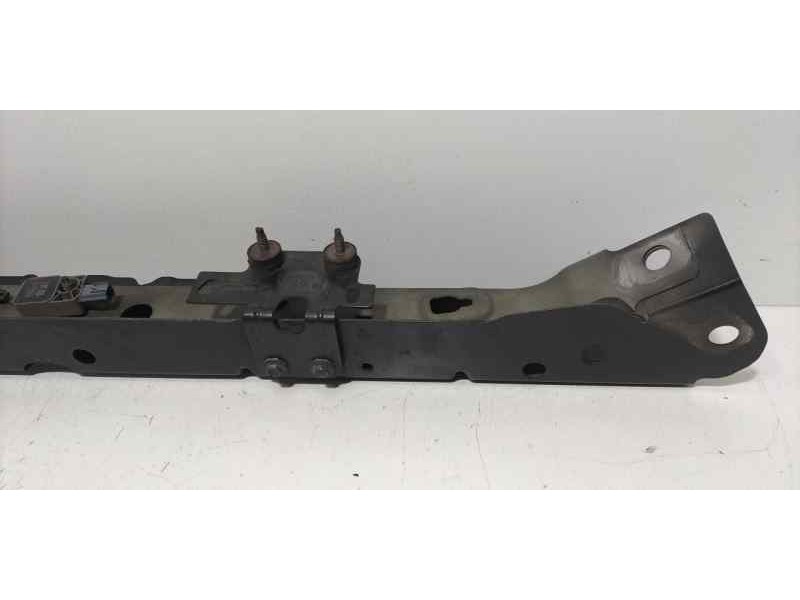Recambio de soporte radiador para opel insignia sports tourer cosmo referencia OEM IAM 55567311 85249 