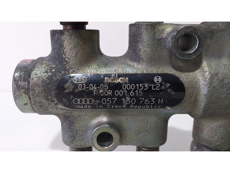 Recambio de rampa inyectora para audi a8 (4e2) 4.0 tdi quattro referencia OEM IAM 057130763H 73518 R Recambio de rampa inyectora para audi a8 (4e2) 4.0 tdi quattro referencia OEM IAM 057130763H 73518 R