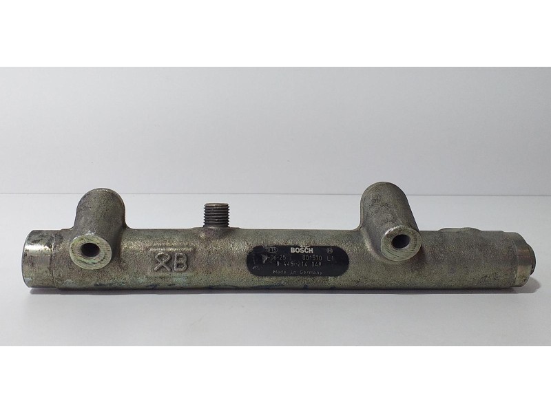 Recambio de rampa inyectora para opel astra h berlina cosmo referencia OEM IAM 0445214049 73521 R