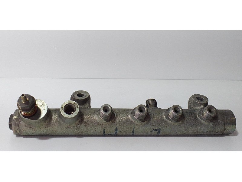 Recambio de rampa inyectora para opel astra h berlina cosmo referencia OEM IAM 0445214049 73521 R