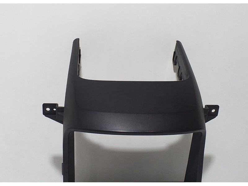 Recambio de molduras delanteras para chevrolet captiva 2.0 vcdi lt referencia OEM IAM 96435755 65098 