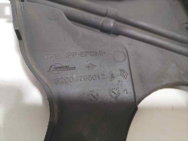 Recambio de moldura para renault megane iii berlina 5 p expression referencia OEM IAM 8200795012A 80533 