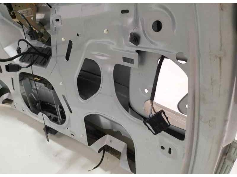 Recambio de porton trasero para volkswagen touareg (7la) v6 referencia OEM IAM 7L6827025AS 84583 