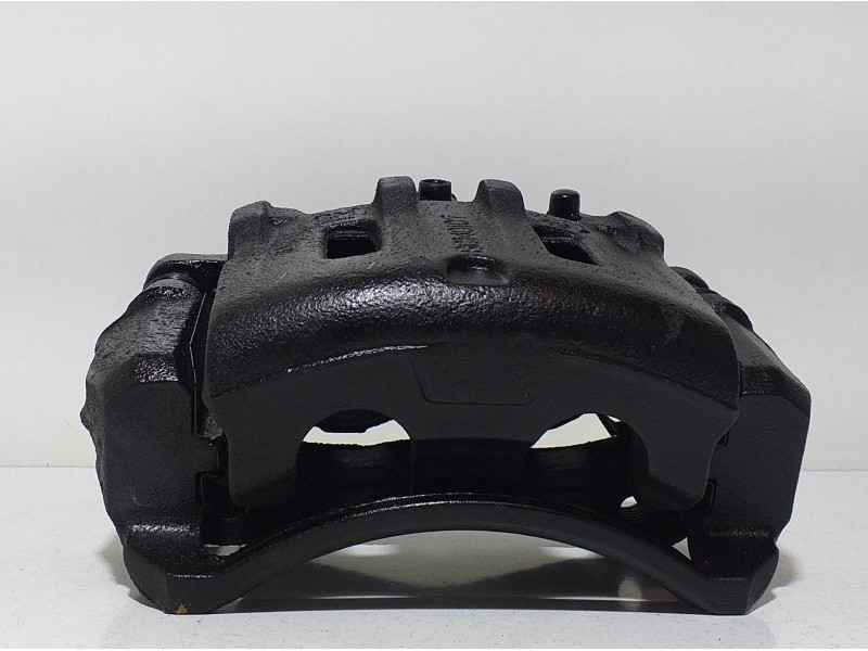 Recambio de pinza freno delantera izquierda para chevrolet captiva 2.0 vcdi lt referencia OEM IAM BC140107 65115 