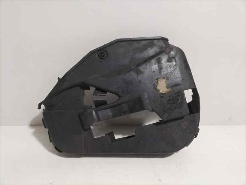 Recambio de moldura para renault megane iii berlina 5 p expression referencia OEM IAM 8200795003B 80541 